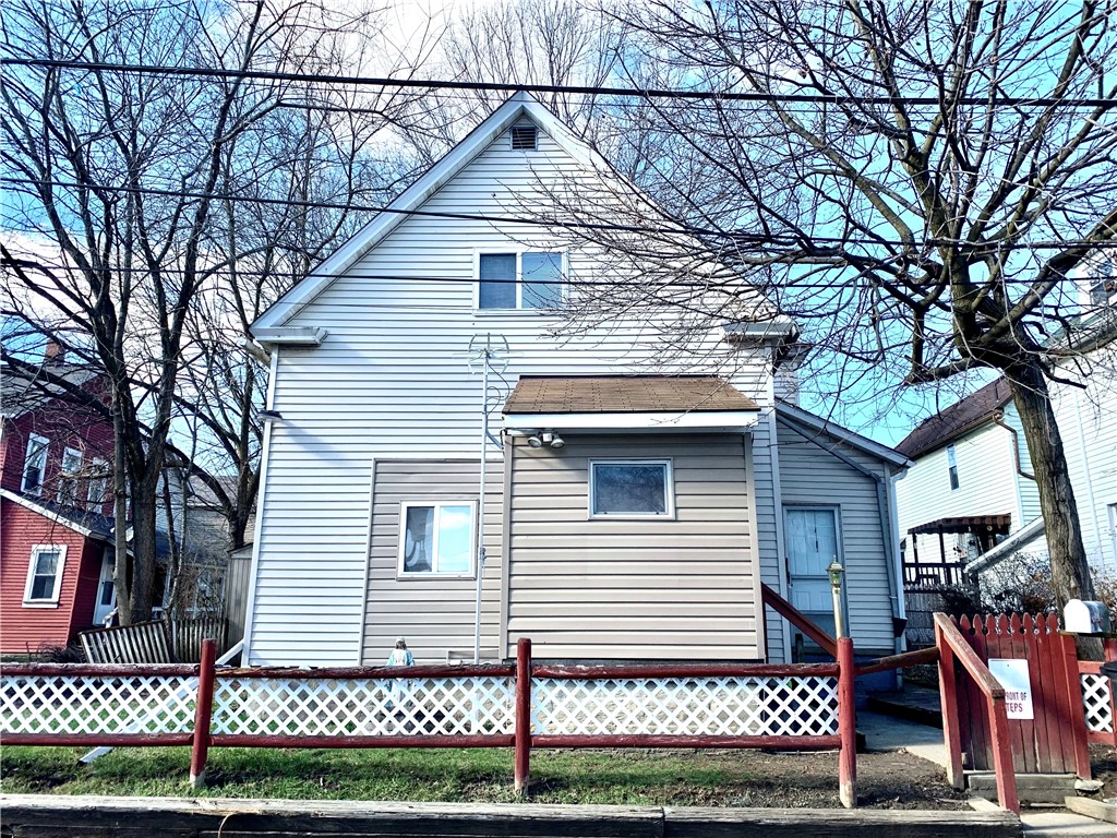 406 Peach St