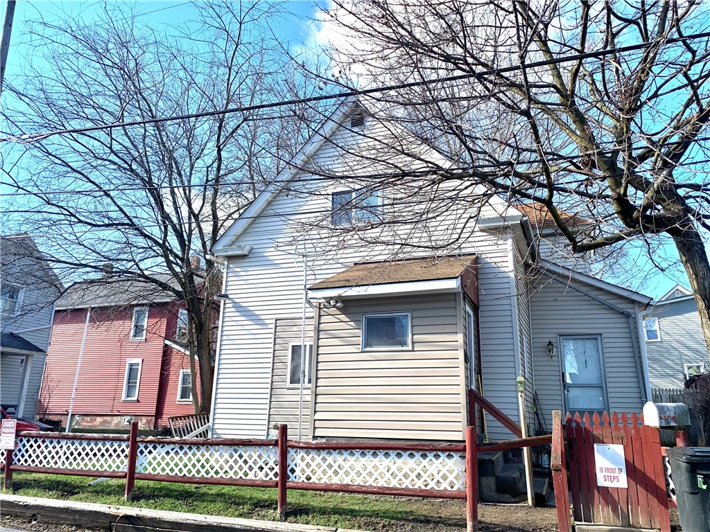 406 Peach St