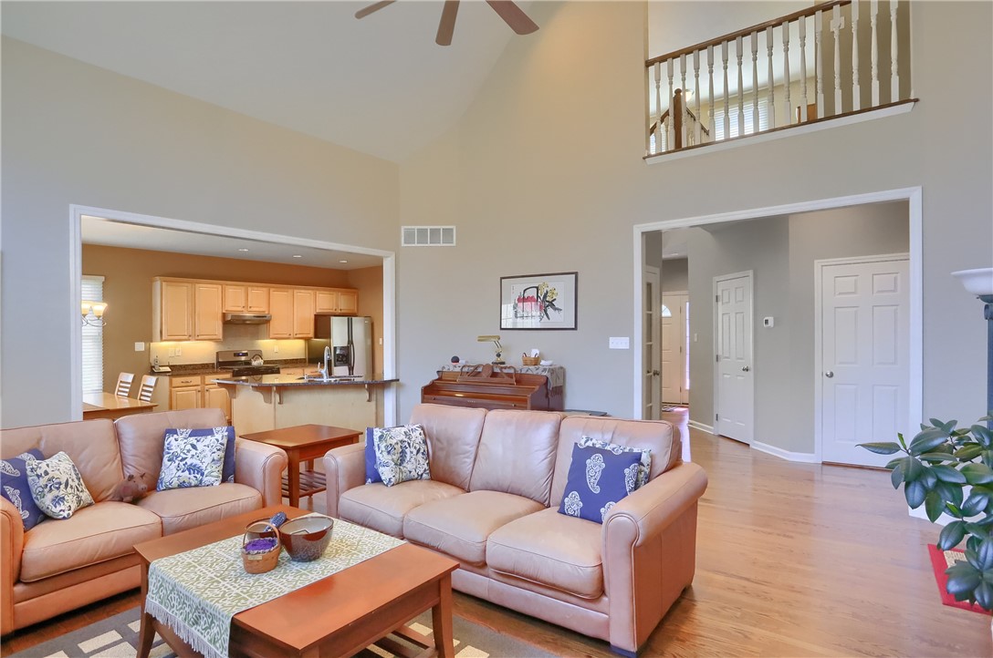 124 Macintosh Court