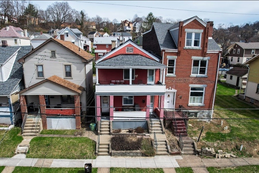 98 Schley Ave