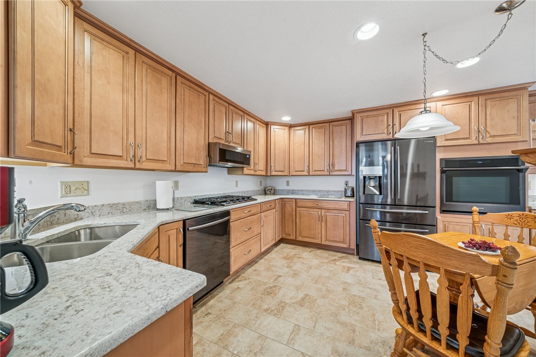 5108 Hemlock Ln