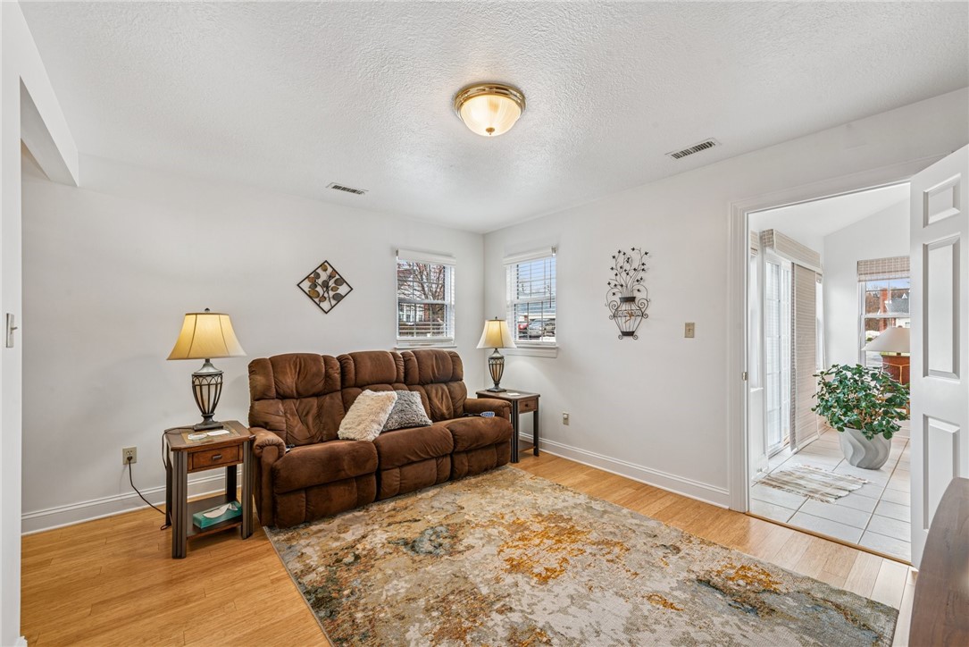 5108 Hemlock Ln