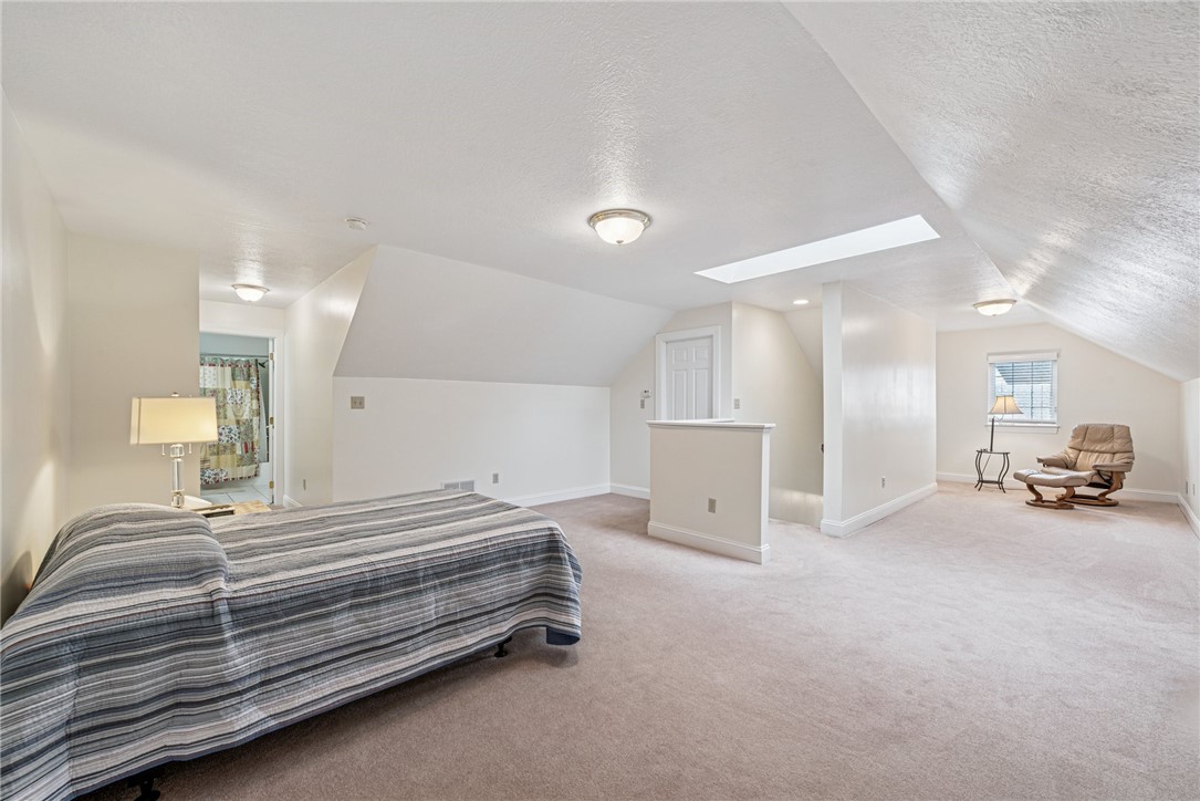 5108 Hemlock Ln