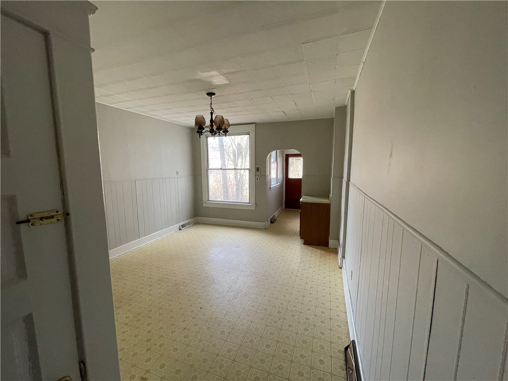 15 Darlington Ave