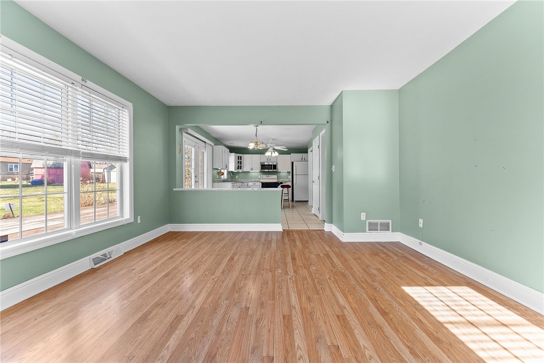 380 Rolling Hills Rd