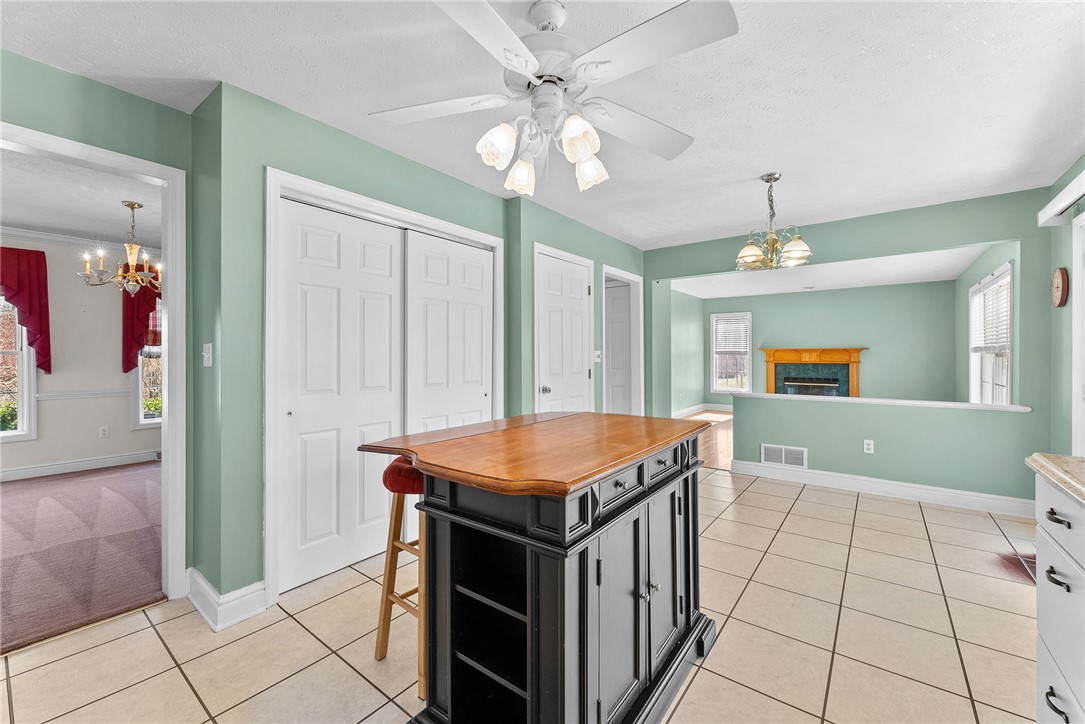 380 Rolling Hills Rd