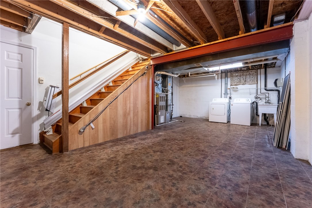 380 Rolling Hills Rd