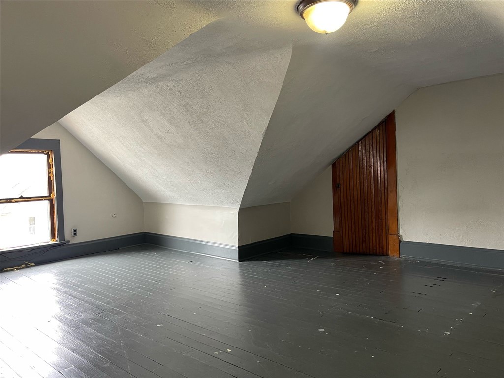 525 Wayne Ave 1