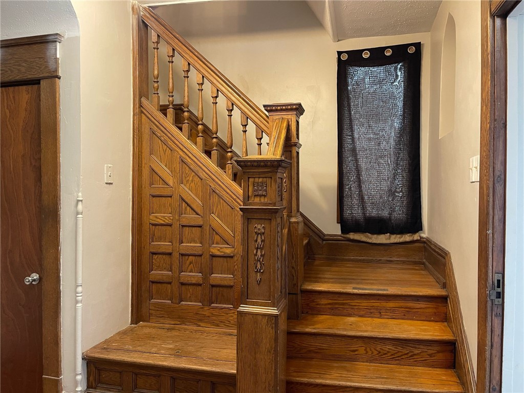 525 Wayne Ave 1