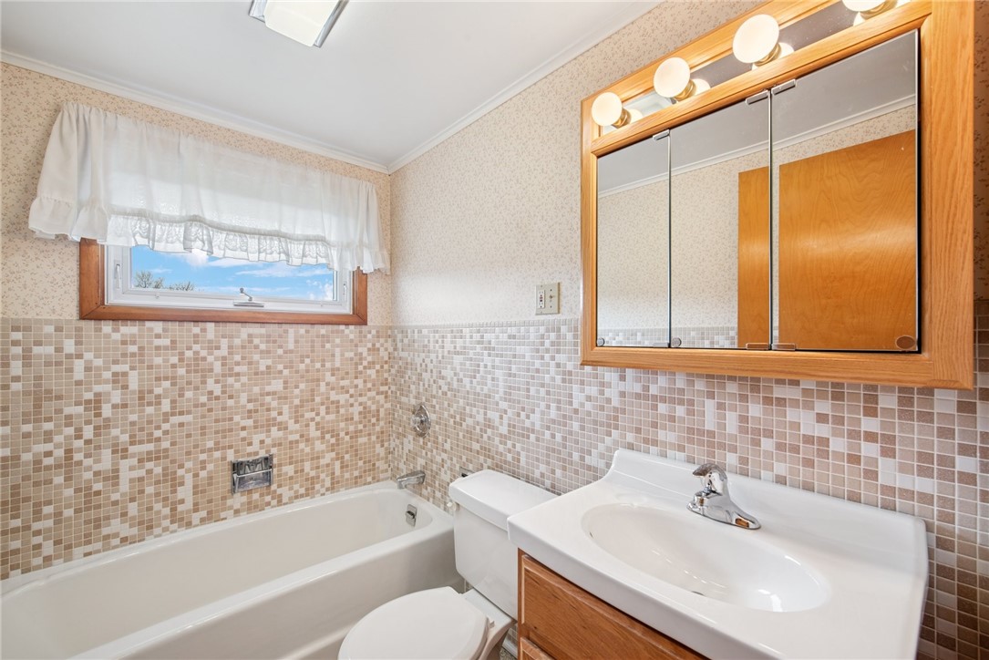 1144 West Laurel Circle