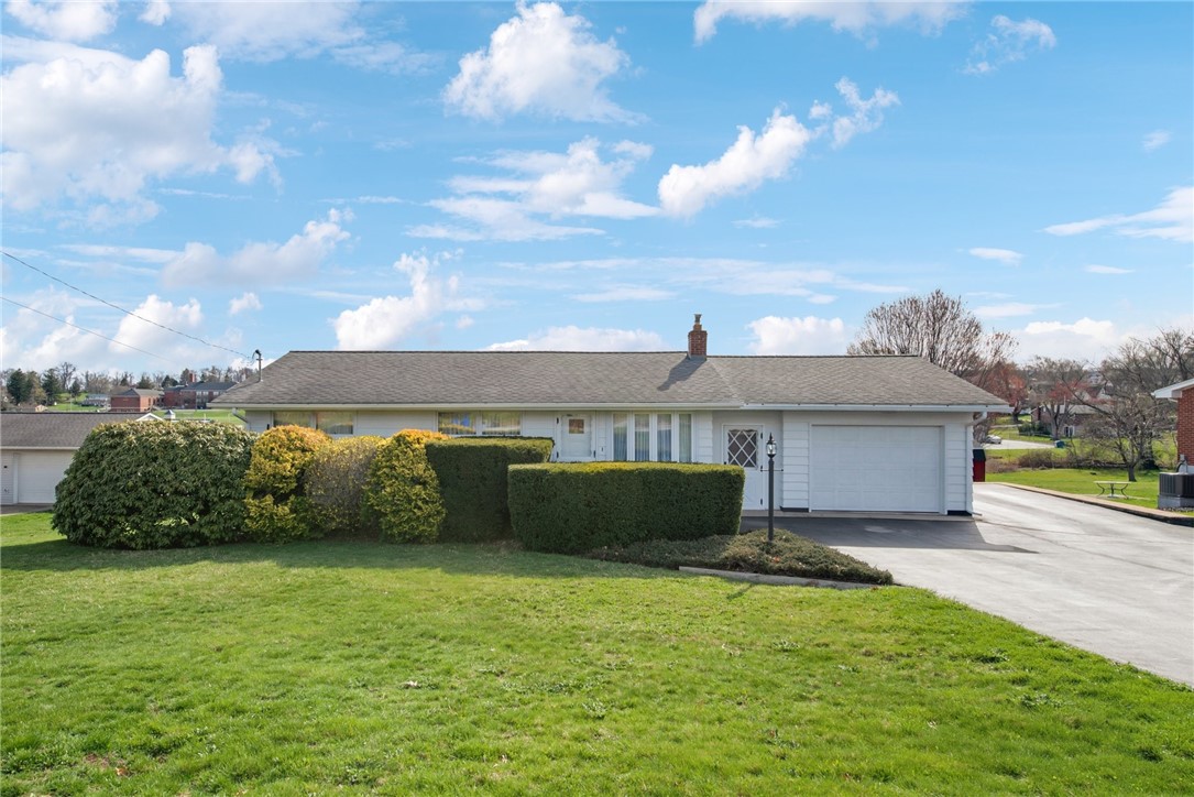 1144 West Laurel Circle