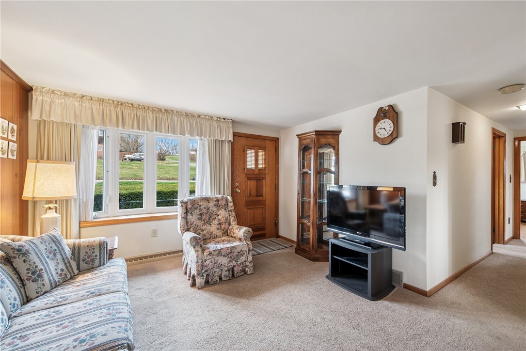 1144 West Laurel Circle