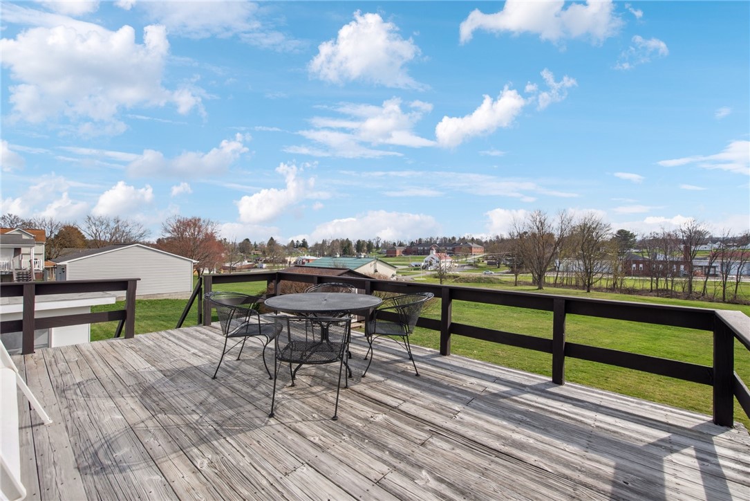 1144 West Laurel Circle