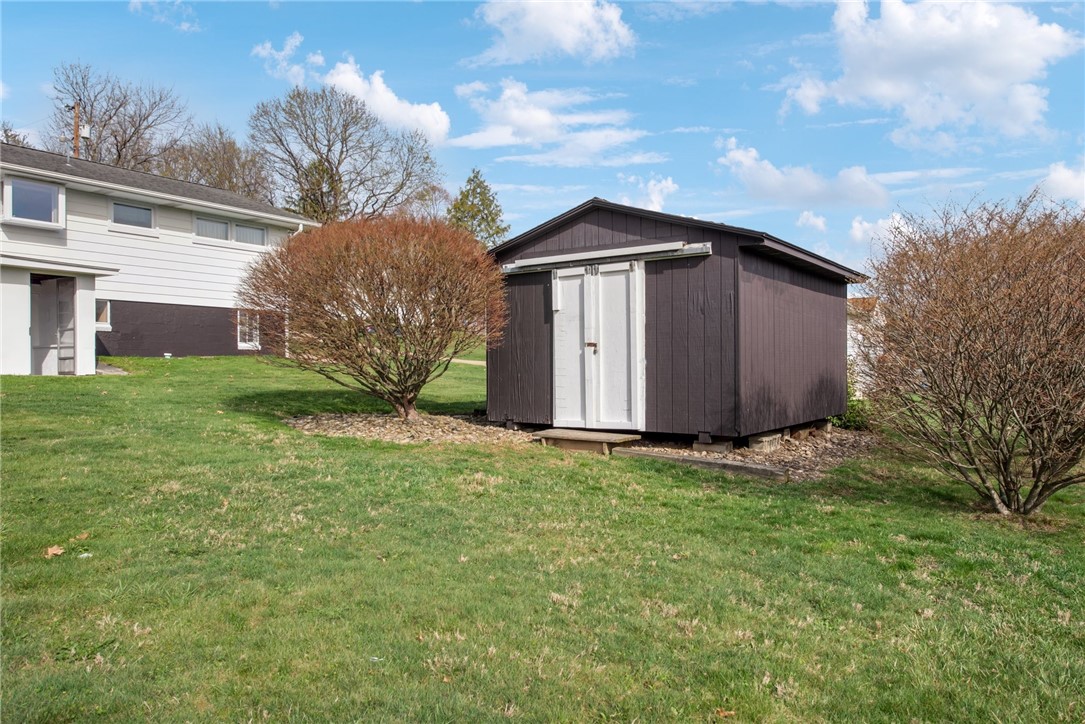 1144 West Laurel Circle