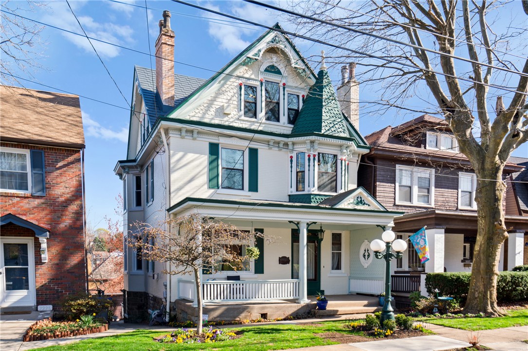 3225 Gaylord Ave