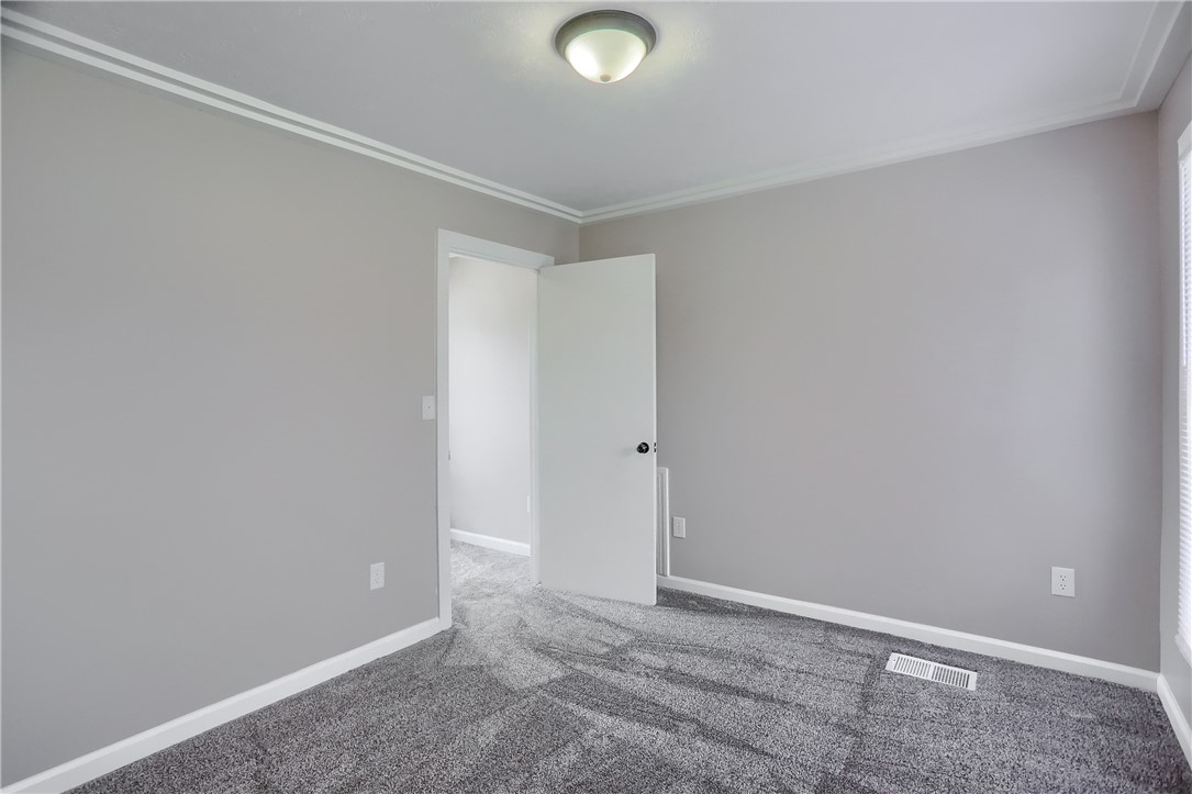 412 Martin St