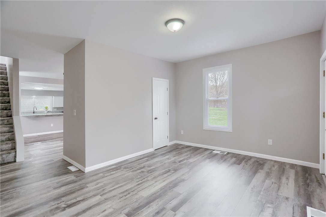 412 Martin St