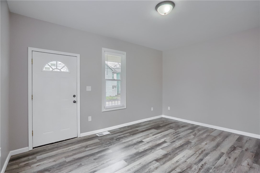 412 Martin St