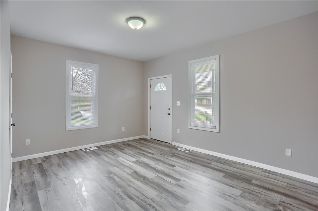412 Martin St