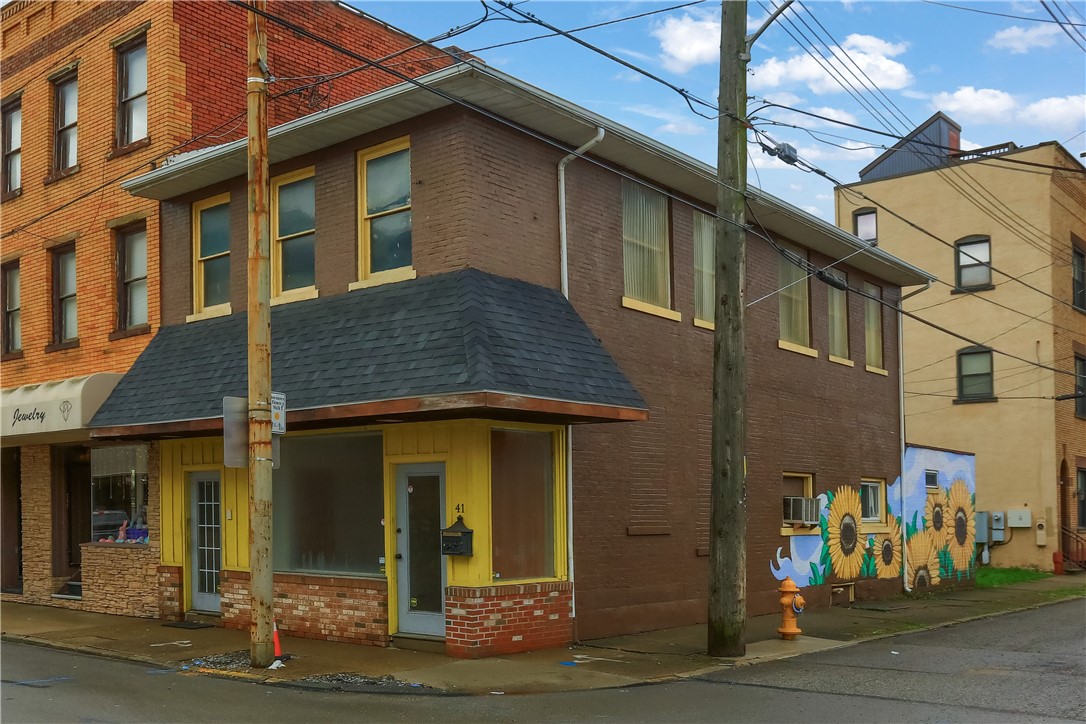 41 N Mercer St