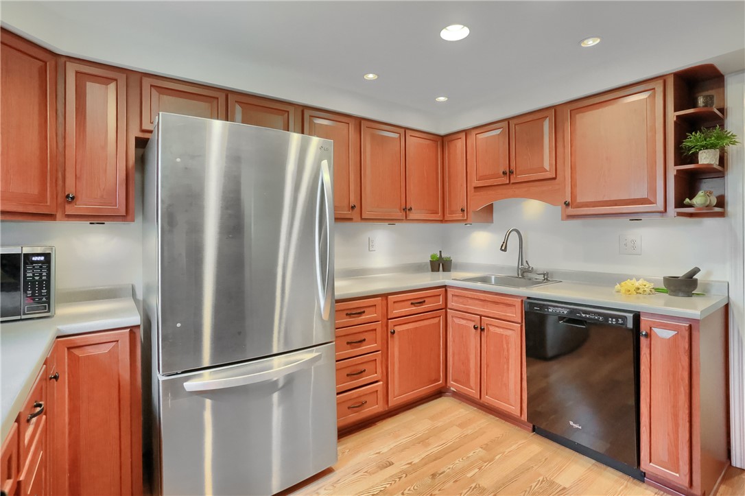 309 W Sutter