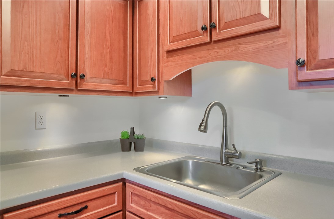 309 W Sutter