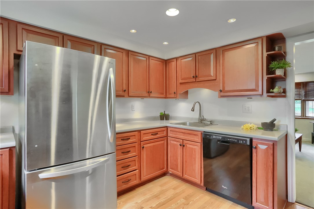 309 W Sutter