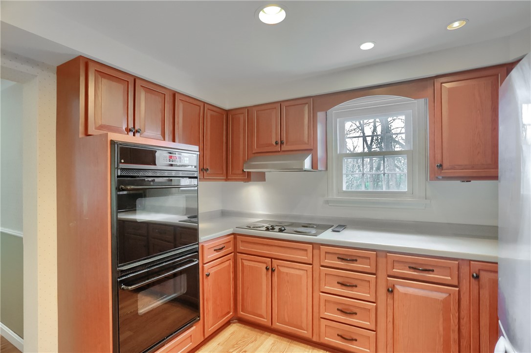 309 W Sutter