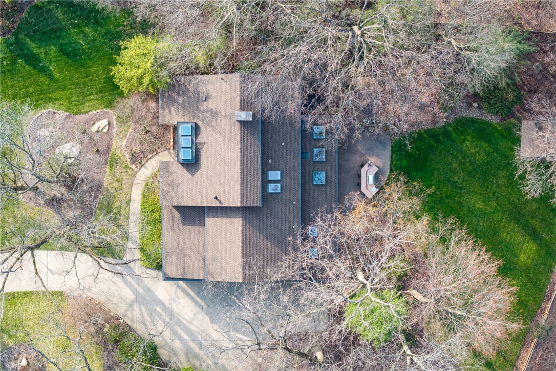 1996 Lake Marshall Dr