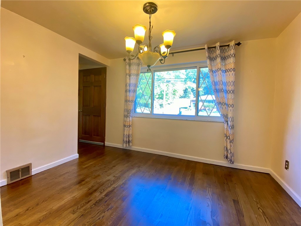 329 Gloria St
