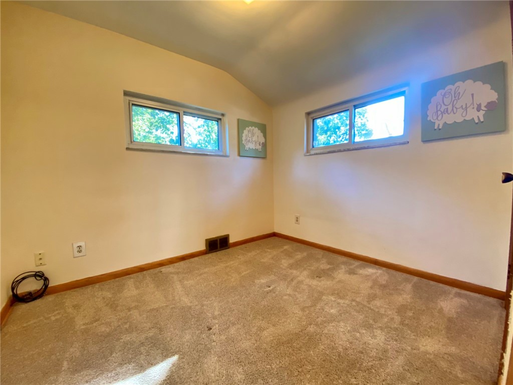 329 Gloria St