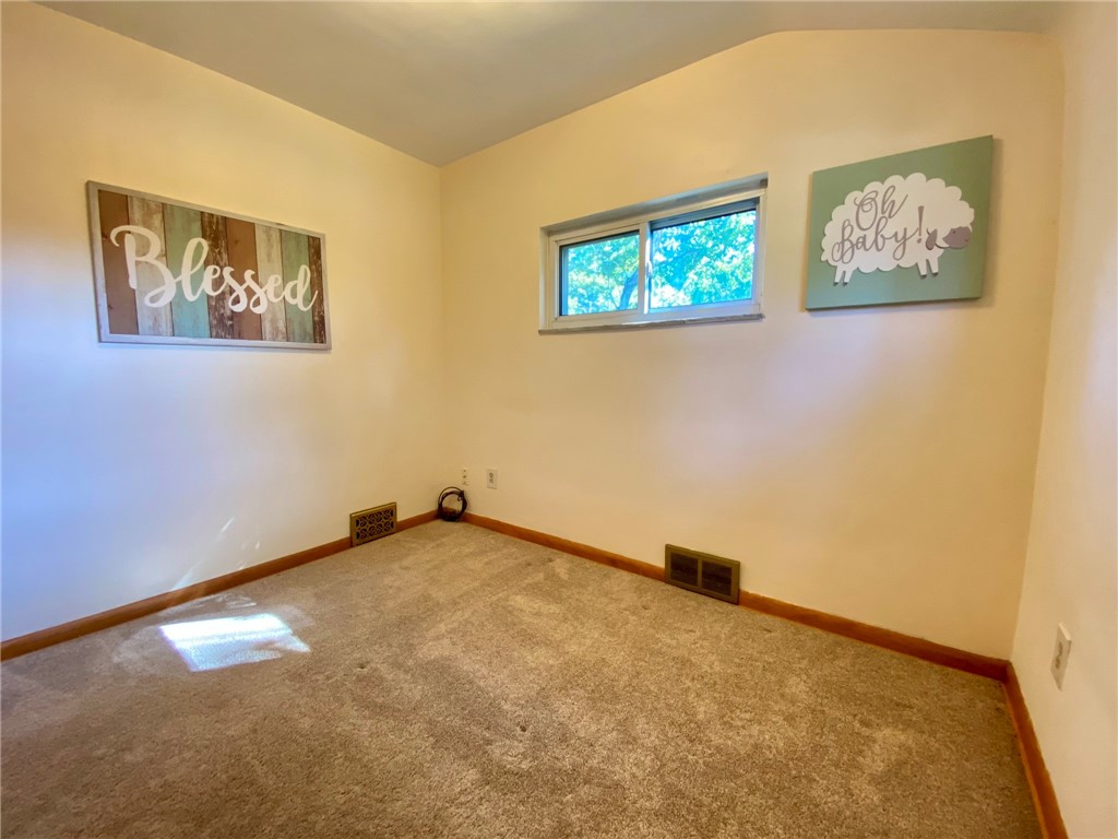 329 Gloria St