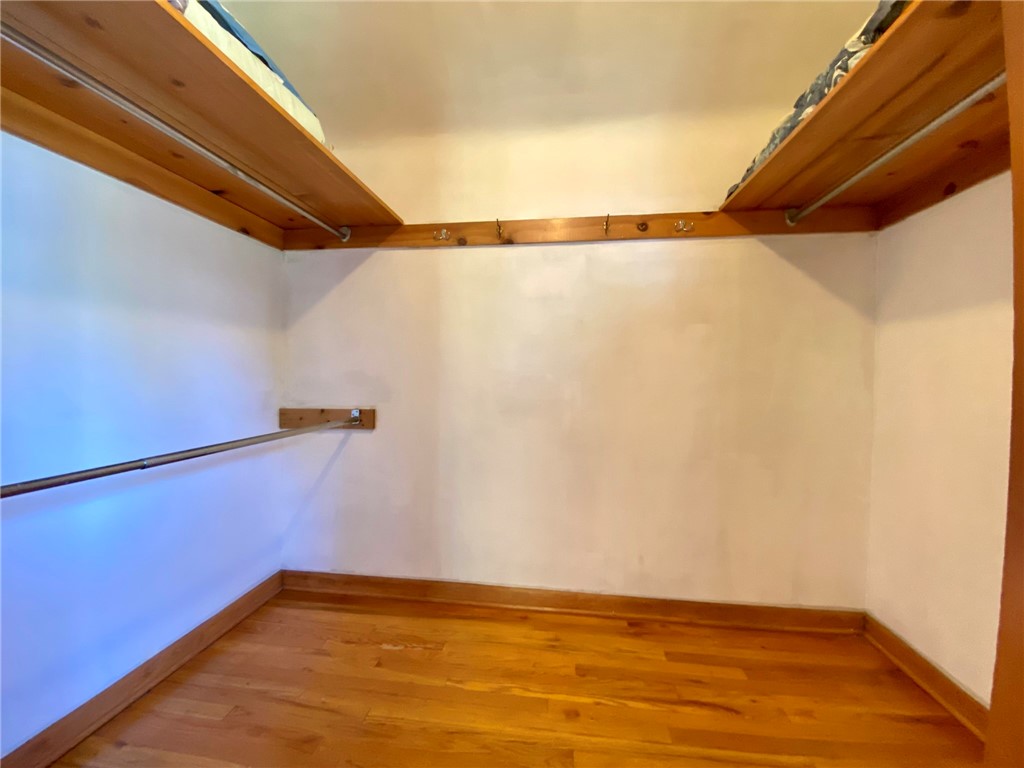329 Gloria St