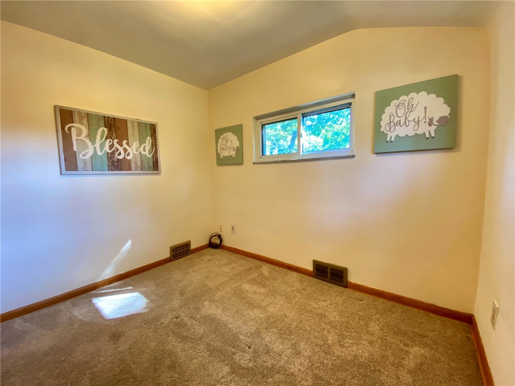329 Gloria St