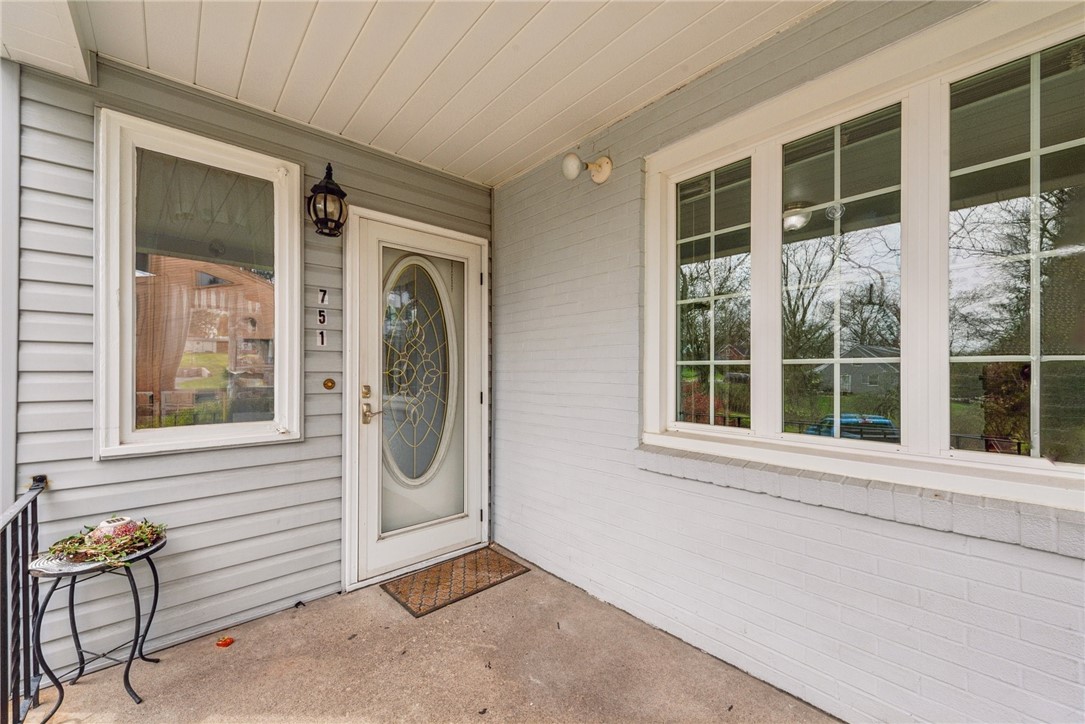 751 Brush Hill Rd