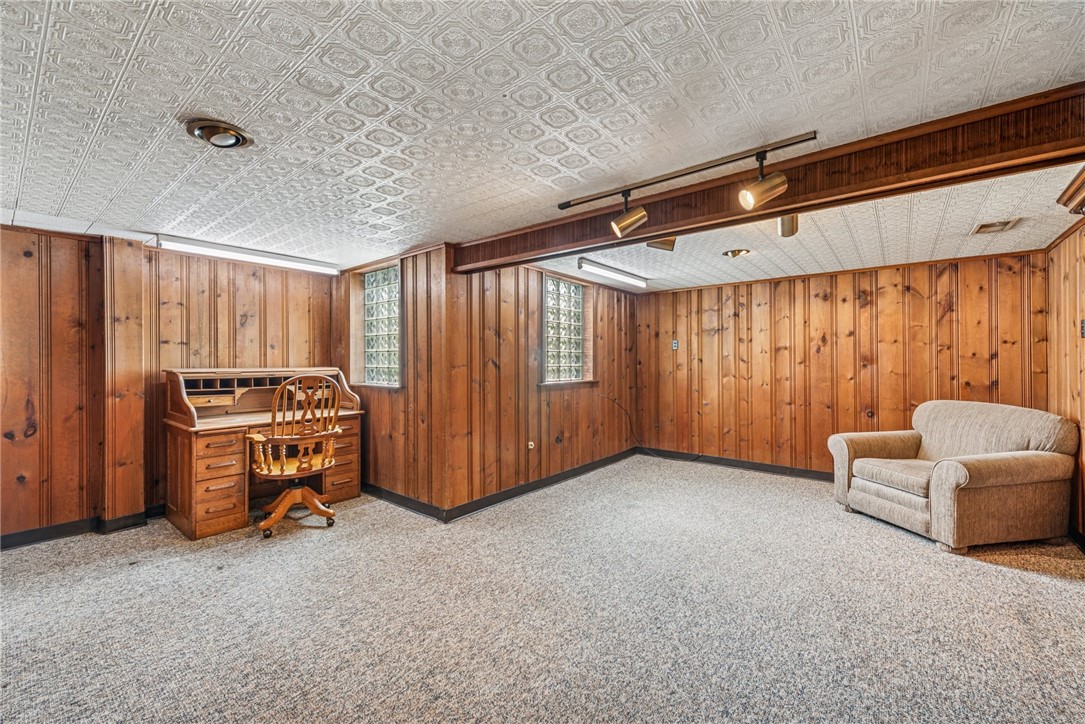 751 Brush Hill Rd