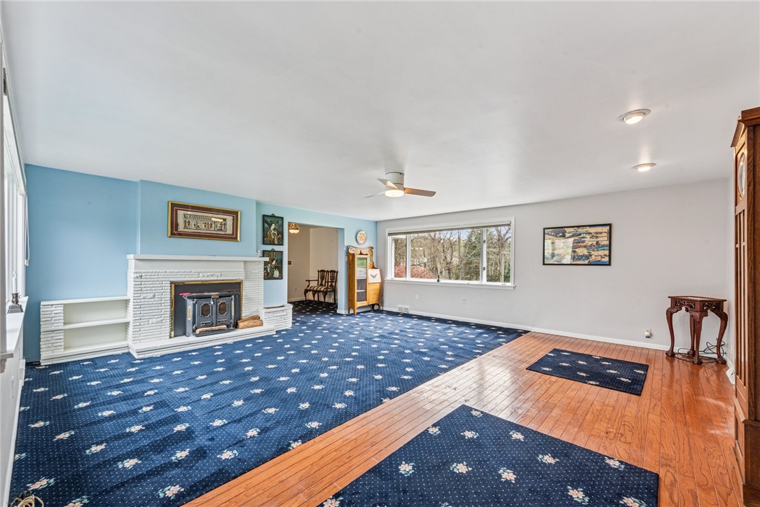 751 Brush Hill Rd