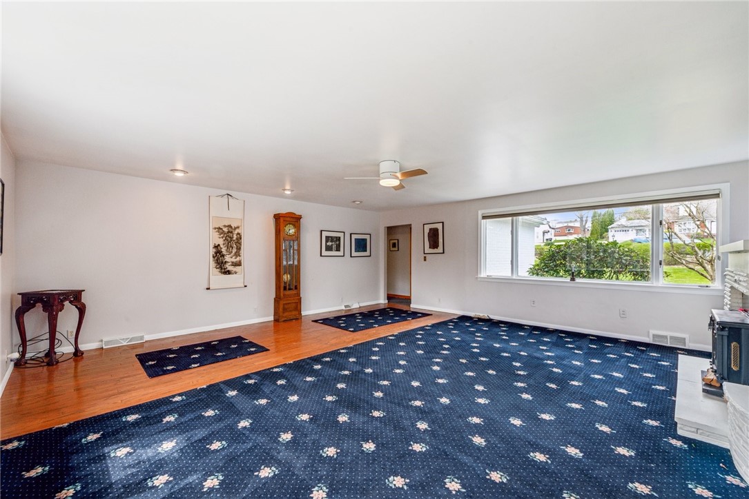 751 Brush Hill Rd