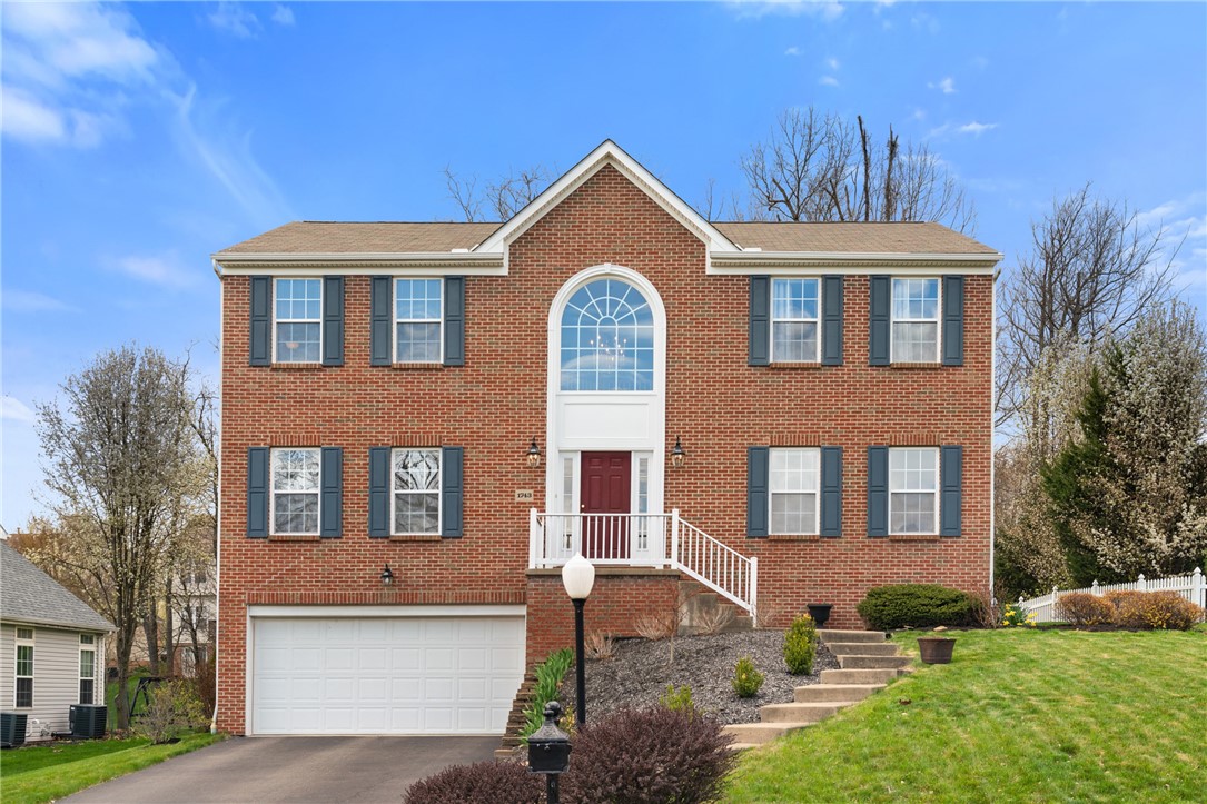 1743 Holmes Dr