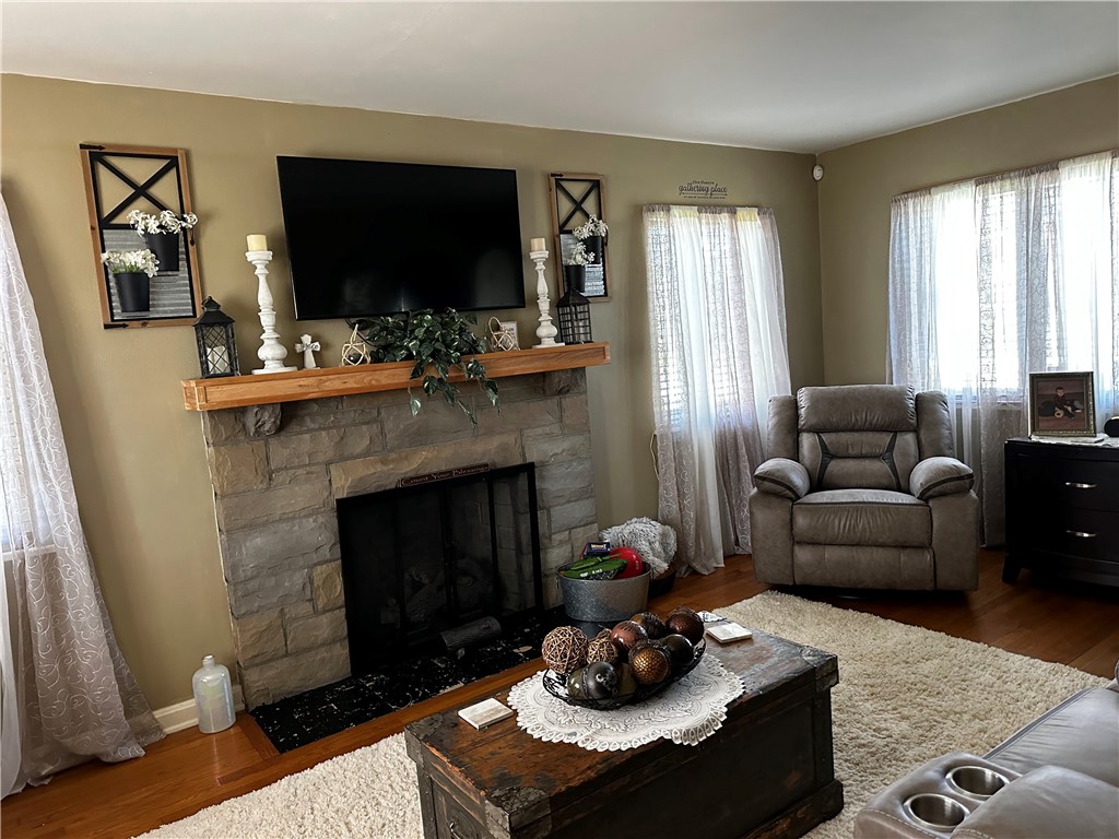 408 Craigdell Rd