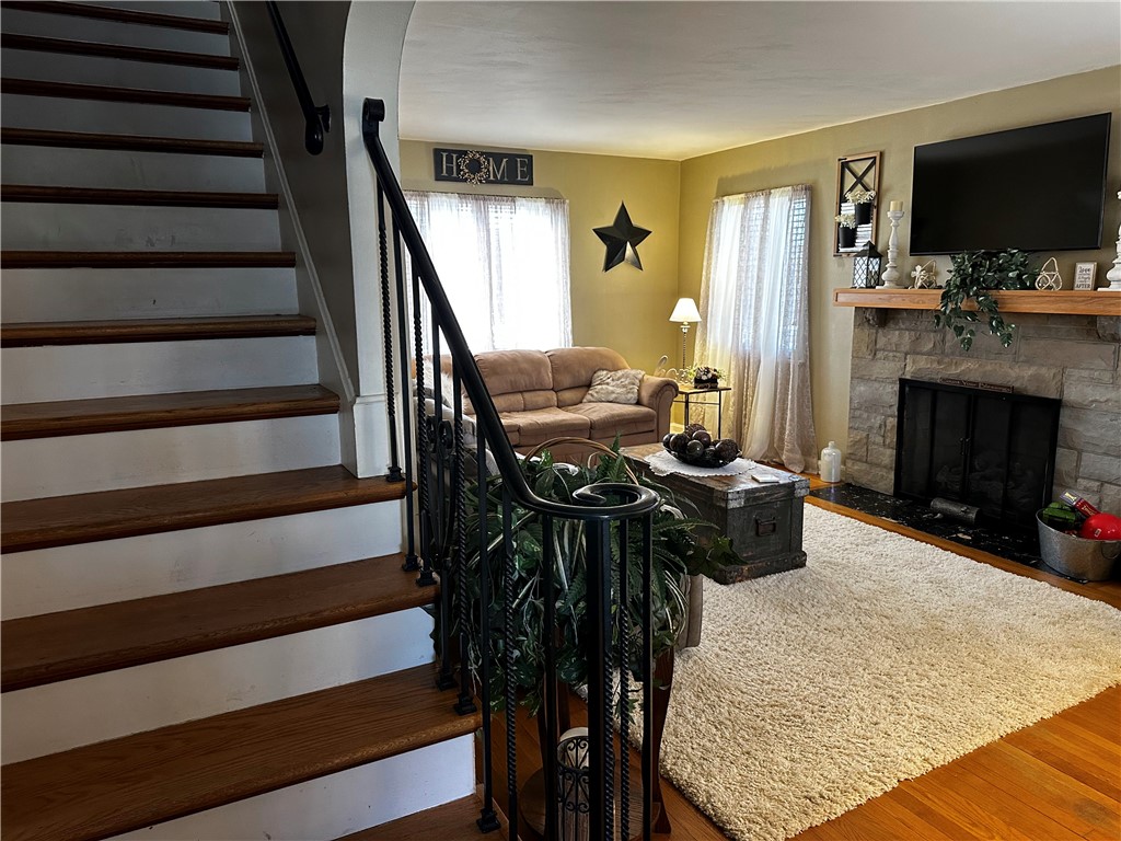 408 Craigdell Rd