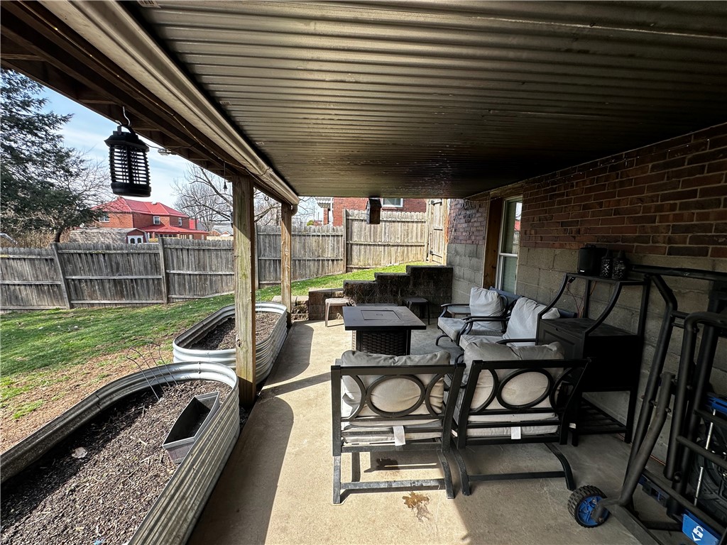 408 Craigdell Rd