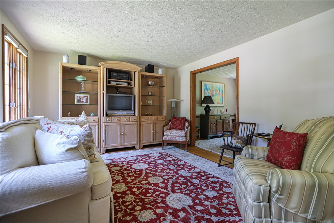 110 Hidden Valley Cir