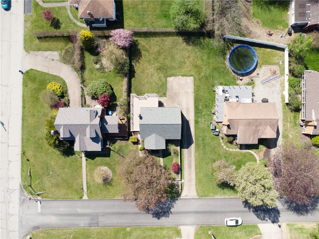 304 E Patty Ln