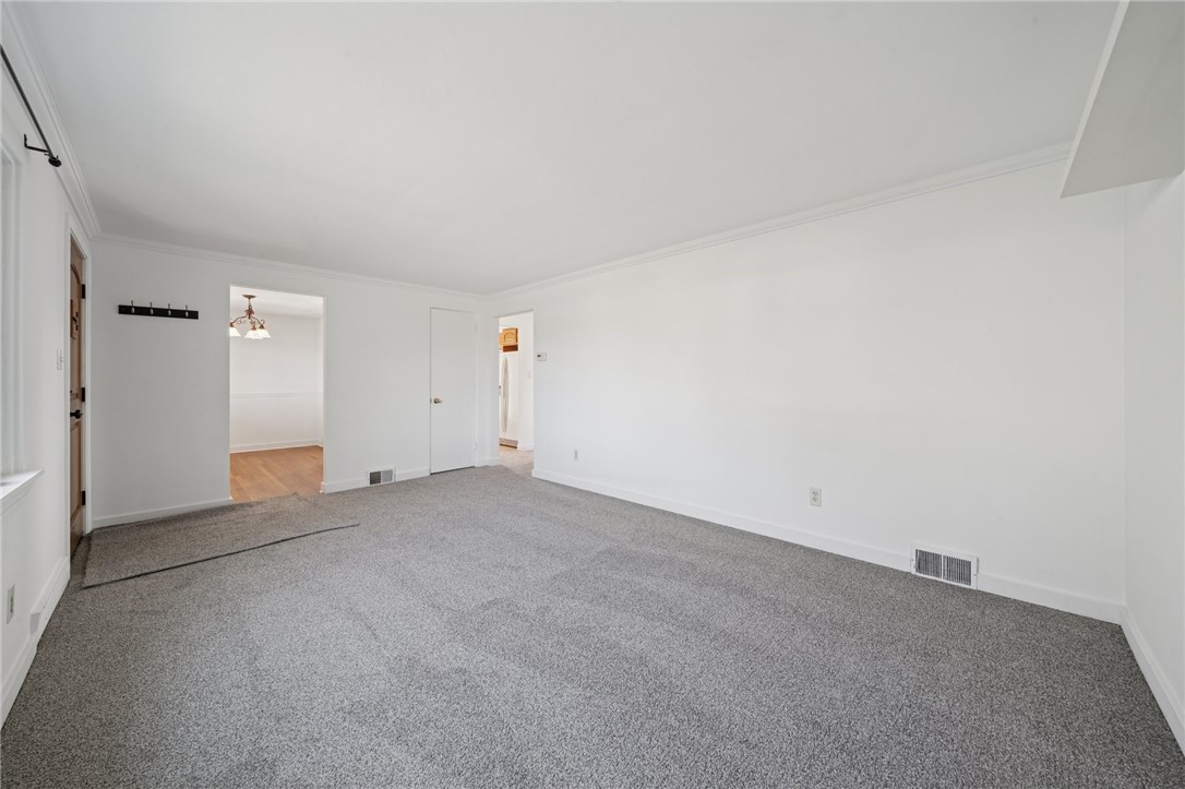 304 E Patty Ln