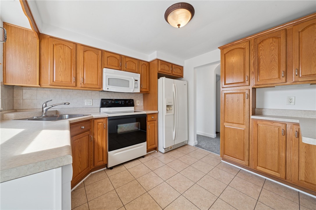 304 E Patty Ln