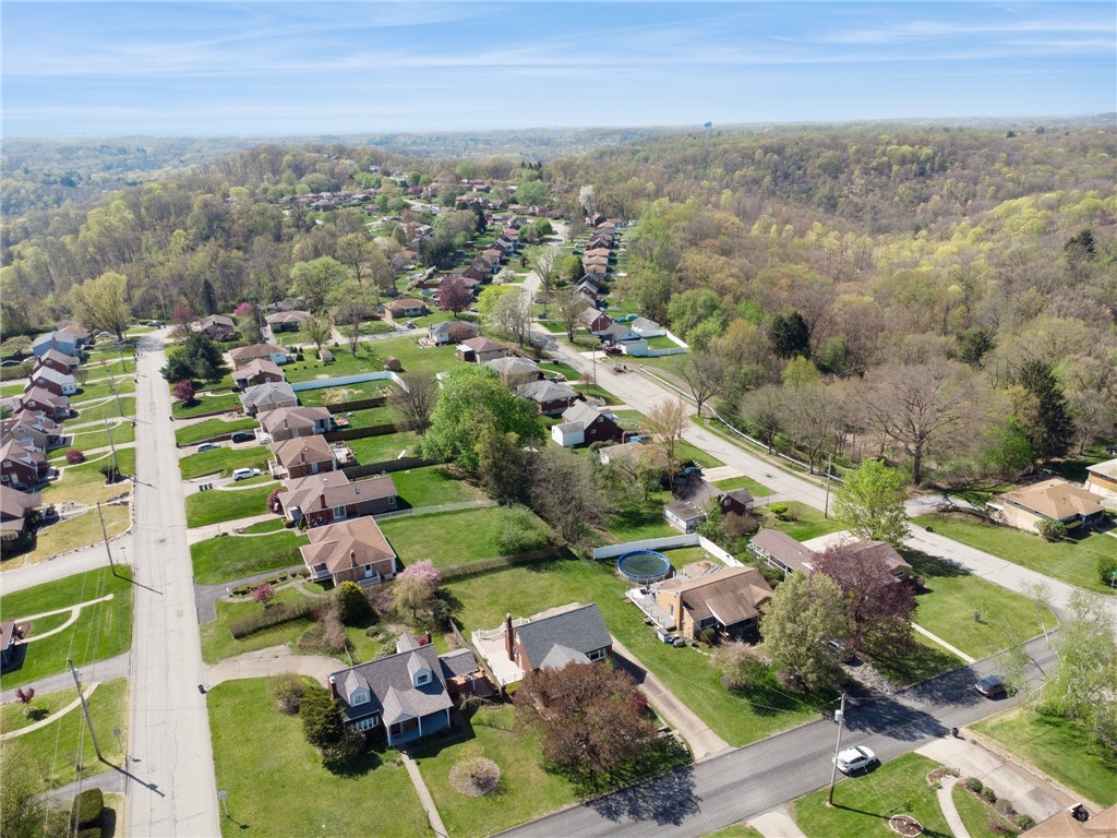 304 E Patty Ln