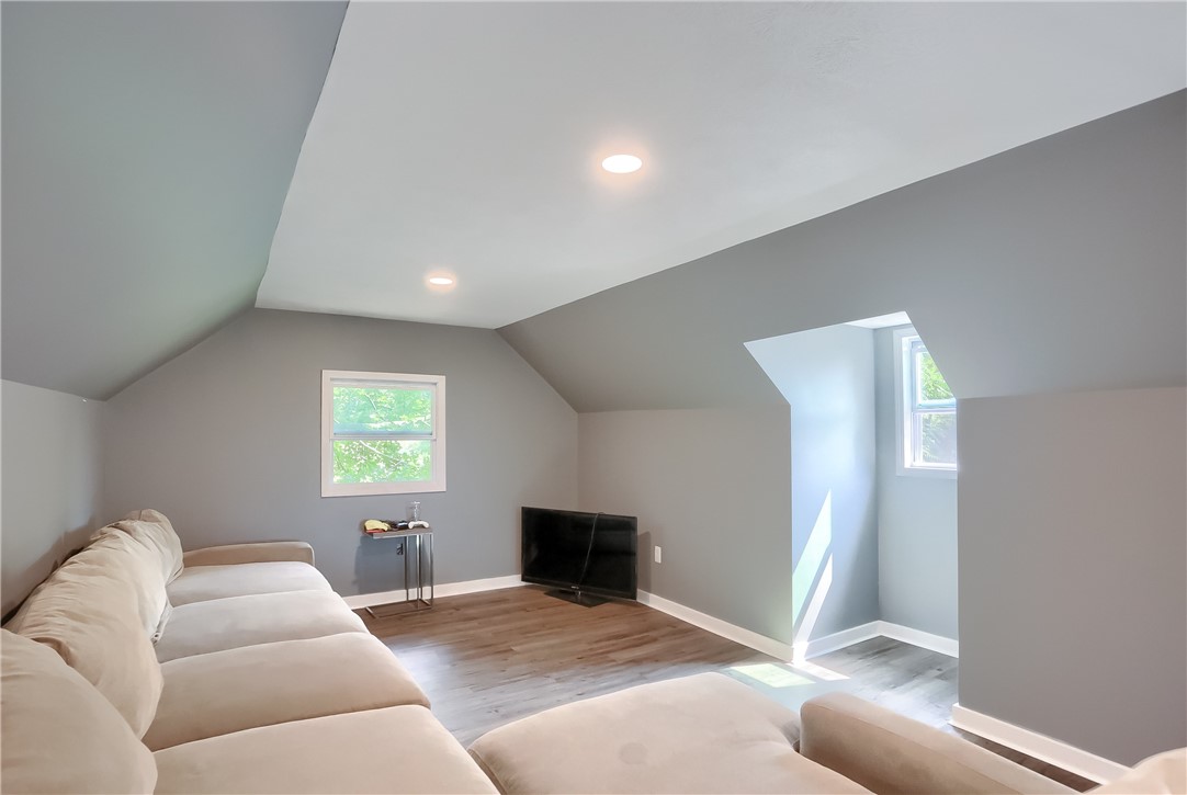 1060 Cherry Hill Rd