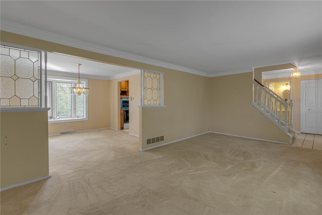 61 Norfolk Dr