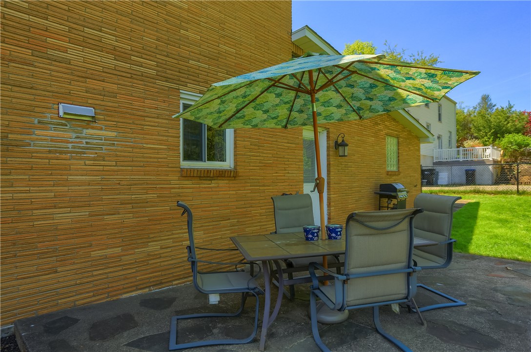 223 Springer Dr